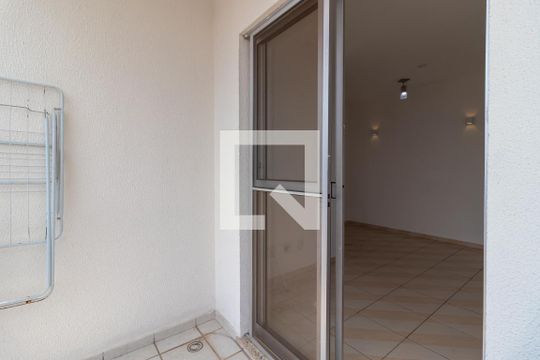 Varanda da Sala de apartamento para alugar com 3 quartos, 60m² em Vila Amélia, São Paulo