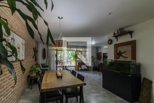 Sala de apartamento à venda com 4 quartos, 158m² em Recreio dos Bandeirantes, Rio de Janeiro