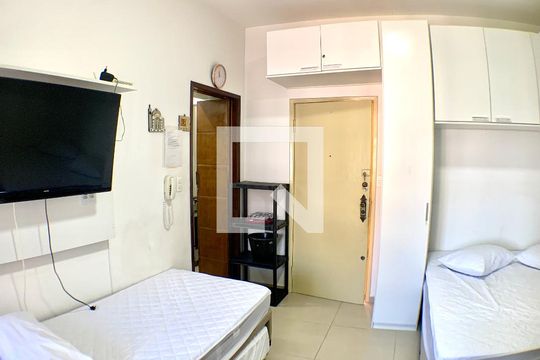 Sala/Quarto de apartamento à venda com 1 quarto, 24m² em Centro, São Paulo