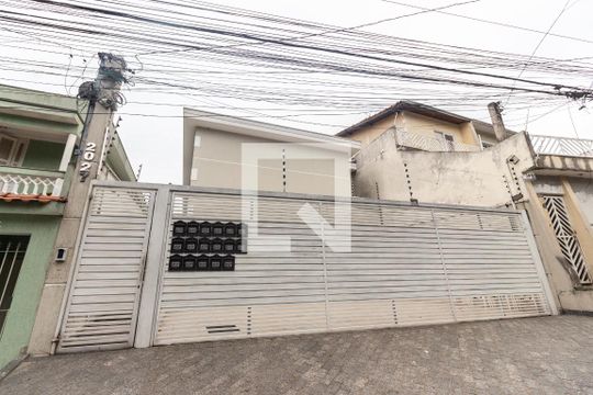 Fachada de casa de condomínio à venda com 2 quartos, 45m² em Santana, São Paulo
