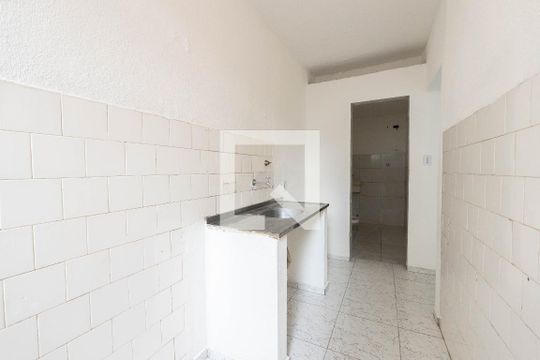 Cozinha de kitnet/studio para alugar com 1 quarto, 34m² em Consolação, São Paulo