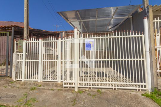 Plaquinha instalada no imóvel de casa à venda com 2 quartos, 48m² em São José, Canoas
