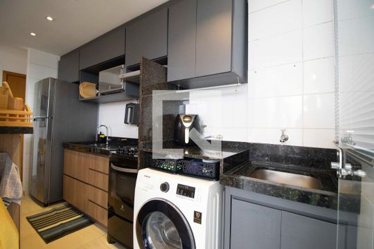 Área de serviço de apartamento para alugar com 2 quartos, 65m² em Jardim América , Goiânia