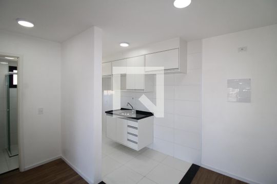 Sala / Cozinha de apartamento para alugar com 1 quarto, 35m² em Vila Dom Pedro Ii, São Paulo