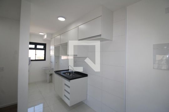 Sala / Cozinha de apartamento para alugar com 1 quarto, 35m² em Vila Dom Pedro Ii, São Paulo