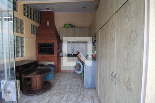Área de Serviço de casa à venda com 2 quartos, 140m² em Bairro Fátima, Canoas