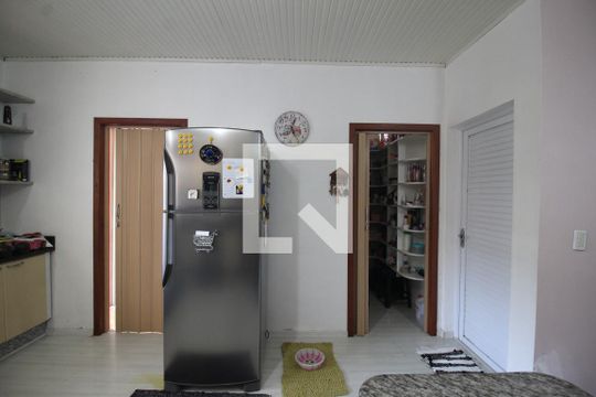 Cozinha de casa à venda com 2 quartos, 140m² em Bairro Fátima, Canoas
