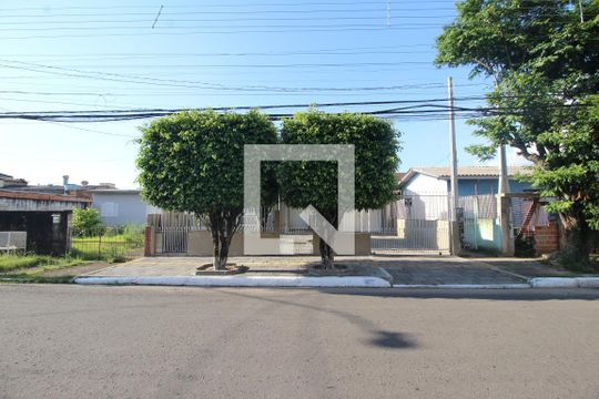 Fachada de casa à venda com 2 quartos, 140m² em Bairro Fátima, Canoas