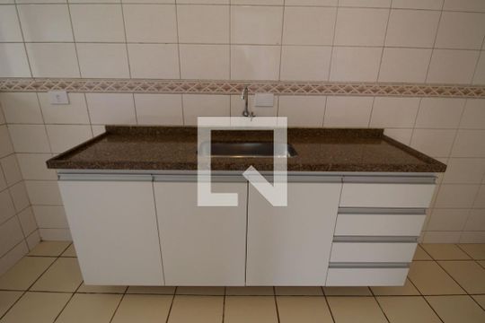 Cozinha de apartamento para alugar com 2 quartos, 62m² em Jardim Europa, Sorocaba