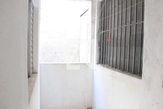 Área externa da cozinha/quintal de casa para alugar com 1 quarto, 40m² em Parque Continental I, Guarulhos