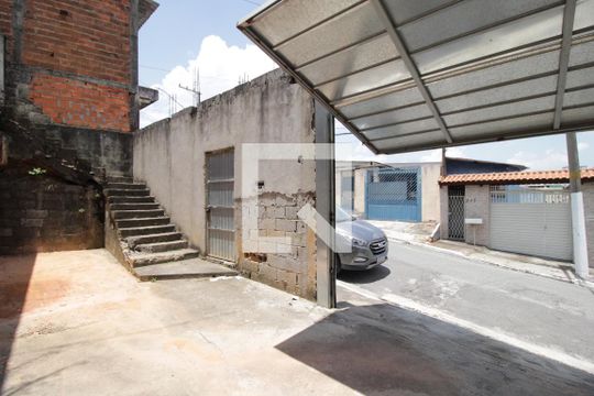 Garagem de casa à venda com 3 quartos, 80m² em Parque Boturussu, São Paulo