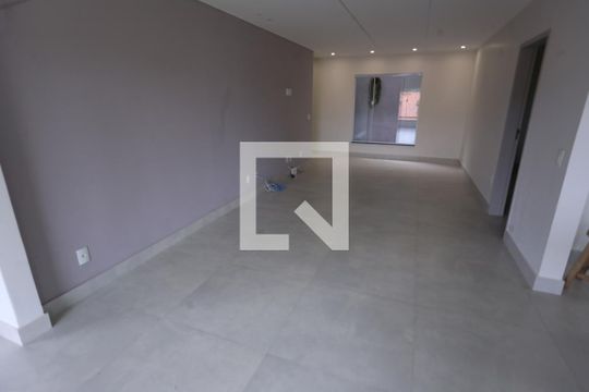Sala de casa à venda com 3 quartos, 800m² em Taguatinga Centro (taguatinga), Brasília