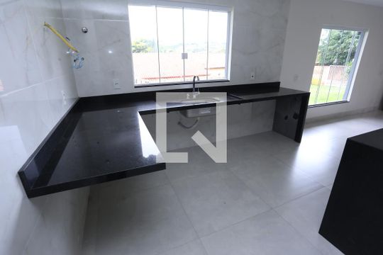 Cozinha de casa à venda com 3 quartos, 800m² em Taguatinga Centro (taguatinga), Brasília