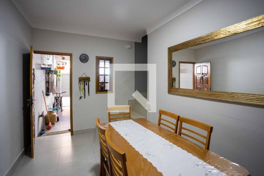 Casa à venda com 3 quartos, 120m² em Conceição, Diadema