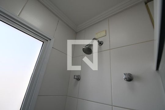 Banheiro 1 de apartamento para alugar com 2 quartos, 63m² em Mansões Santo Antônio, Campinas