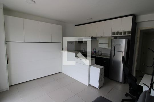 Kitnet/Studio à venda com 1 quarto, 26m² em Vila Nilo, São Paulo