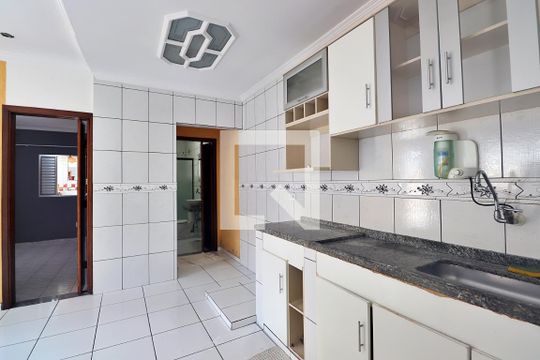 Cozinha de apartamento para alugar com 1 quarto, 120m² em Jardim Ana Maria, Santo André