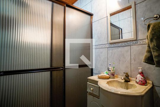 Banheiro de apartamento à venda com 2 quartos, 58m² em Icaraí, Niterói