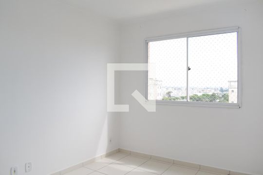 Suíte  de apartamento para alugar com 2 quartos, 51m² em Pinheirinho, Curitiba