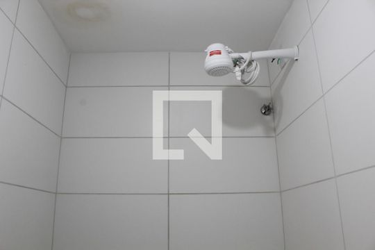 Banheiro Corredor de apartamento para alugar com 2 quartos, 55m² em Cabula, Salvador