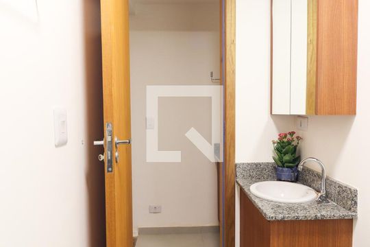 Banheiro Social de apartamento para alugar com 3 quartos, 89m² em Campina do Siqueira, Curitiba