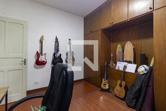 Quarto 1 de casa para alugar com 3 quartos, 320m² em Vila Água Funda, São Paulo