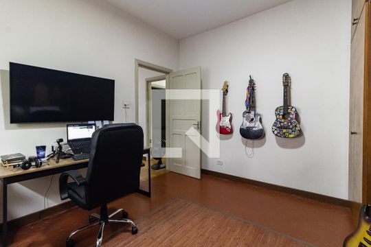 Quarto 1 de casa para alugar com 3 quartos, 320m² em Vila Água Funda, São Paulo