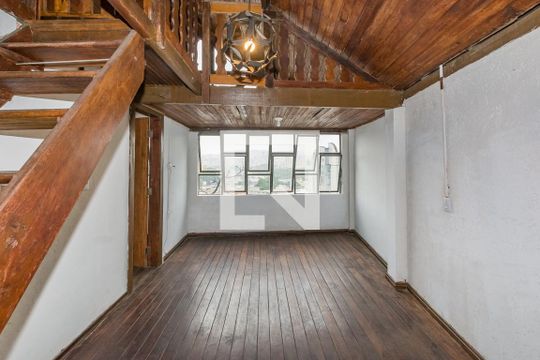 Sala de casa para alugar com 2 quartos, 100m² em Padre Eustáquio, Belo Horizonte