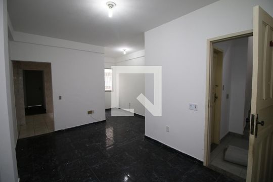 Apartamento para alugar com 1 quarto, 63m² em Brás de Pina, Rio de Janeiro
