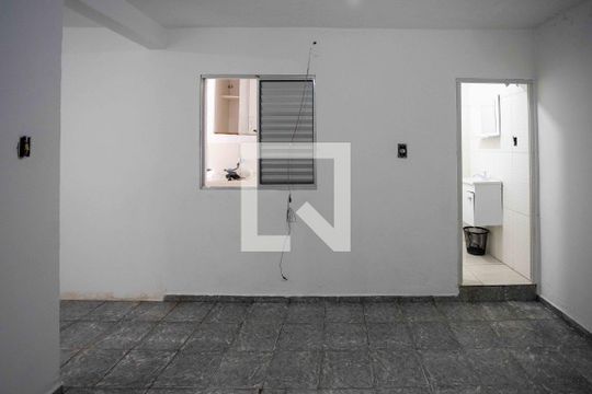 Sala / Quarto de casa para alugar com 1 quarto, 54m² em Campanário, Diadema