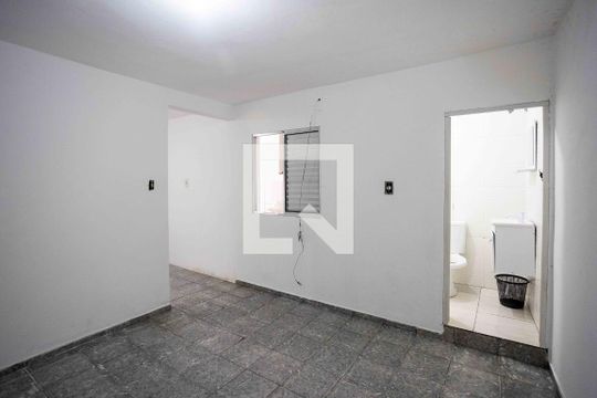 Sala / Quarto de casa para alugar com 1 quarto, 54m² em Campanário, Diadema