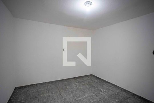 Sala / Quarto de casa para alugar com 1 quarto, 54m² em Campanário, Diadema