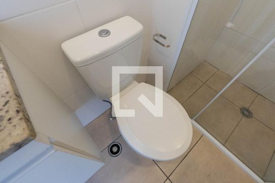 Banheiro de apartamento para alugar com 1 quarto, 25m² em Bela Vista, São Paulo
