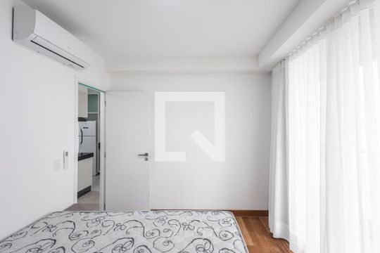 Quarto 1 de apartamento para alugar com 2 quartos, 55m² em Pinheiros, São Paulo