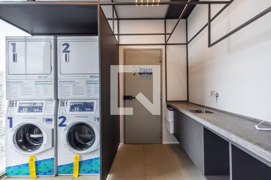 Lavanderia de apartamento para alugar com 2 quartos, 55m² em Pinheiros, São Paulo