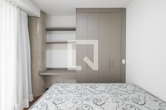 Quarto 1 de apartamento para alugar com 2 quartos, 55m² em Pinheiros, São Paulo