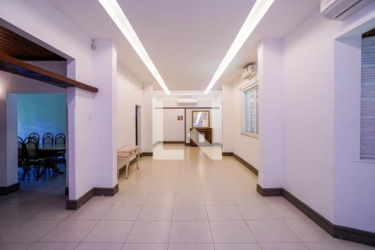 Sala de casa para alugar com 3 quartos, 250m² em Vila Progresso, Niterói