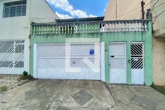 Fachada de casa à venda com 6 quartos, 300m² em Vila Prudente, São Paulo