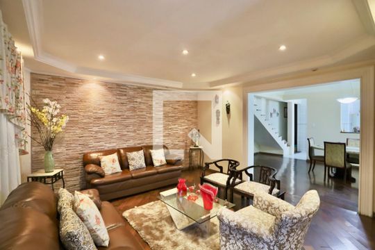 Casa à venda com 6 quartos, 300m² em Vila Prudente, São Paulo