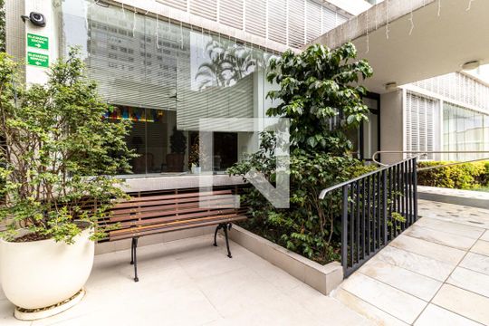 Área Comum - Jardim de apartamento à venda com 3 quartos, 220m² em Consolação, São Paulo