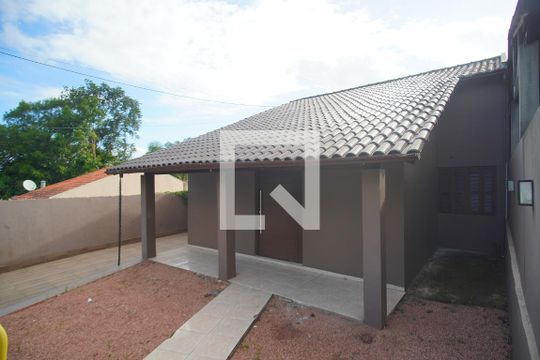 Quintal de casa para alugar com 3 quartos, 120m² em Rondônia, Novo Hamburgo