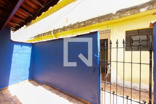 Área de Serviço de casa à venda com 1 quarto, 28m² em Vila Carmosina, São Paulo