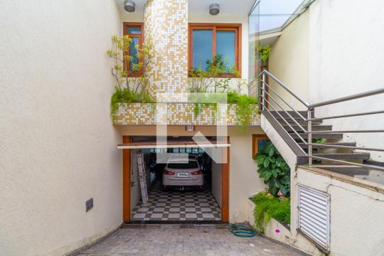 Garagem de casa à venda com 3 quartos, 365m² em Vila Lucia, São Paulo