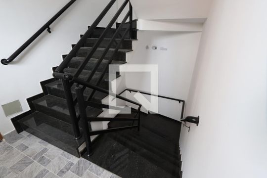 Escada de apartamento à venda com 2 quartos, 45m² em Vila Formosa, São Paulo