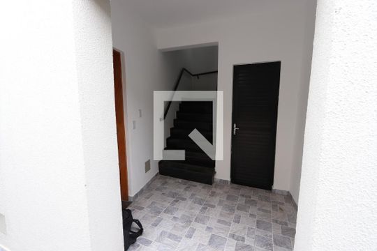 Escada de apartamento à venda com 2 quartos, 45m² em Vila Formosa, São Paulo