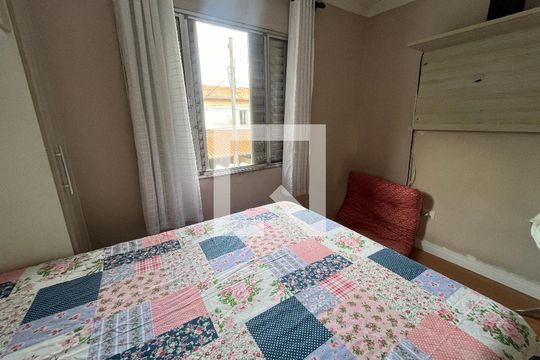 Quarto 2 de casa para alugar com 2 quartos, 90m² em Vila Continental, São Paulo