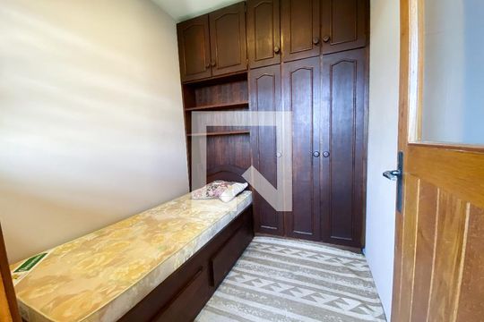 Quarto de Serviço de apartamento para alugar com 4 quartos, 126m² em Marechal Rondon, Canoas