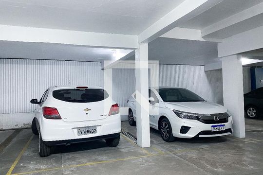 Garagem de apartamento para alugar com 4 quartos, 126m² em Marechal Rondon, Canoas