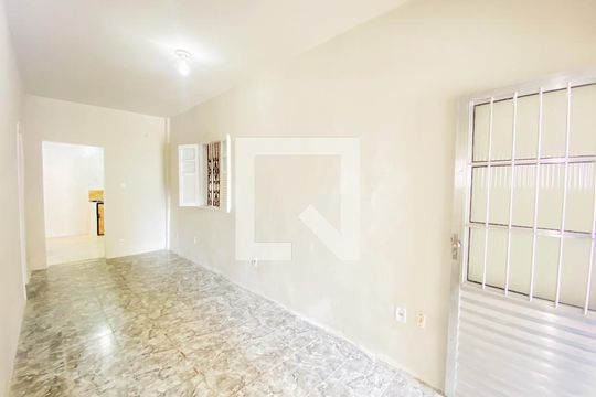 Casa para alugar com 2 quartos, 60m² em Pero Vaz, Salvador