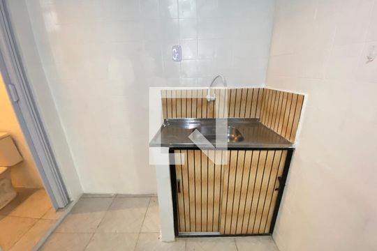 Cozinha de casa para alugar com 2 quartos, 60m² em Pero Vaz, Salvador
